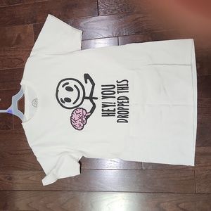 DOM White graphic Tee short sleeves size S